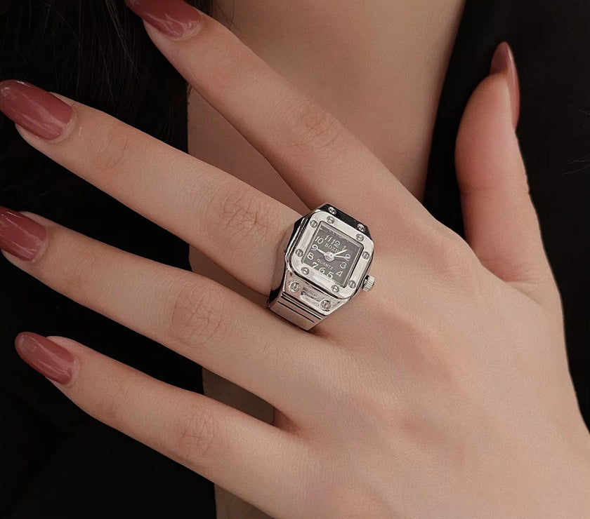 Mini Vintage Finger Ring Watch round Creative Quartz Watches Fashion Couple Watches Accessories