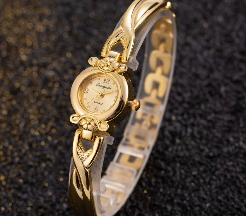Bracelet Clasp Simple Elegant Small Women'S Watches Luxury Brand Gold Wrist Watches for Women Ladies Quartz Watches for Girls Montre Femme