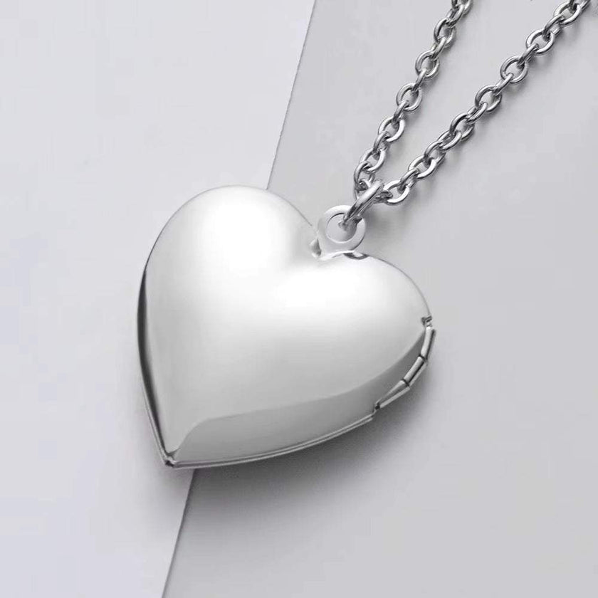 Love Heart Secret Message Locket Necklace Pendant DIY Photo Picture Locket Vintage Gift for Lover Couples Custom Message