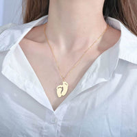 Lateefah Hot Selling Accessories Stainless Steel Laser Engraved Baby Name Necklace Pendant Simple Smooth Foot Jewelry